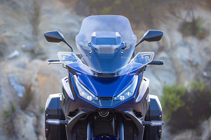 HONDA NT1100 DCT Blue Motorbike