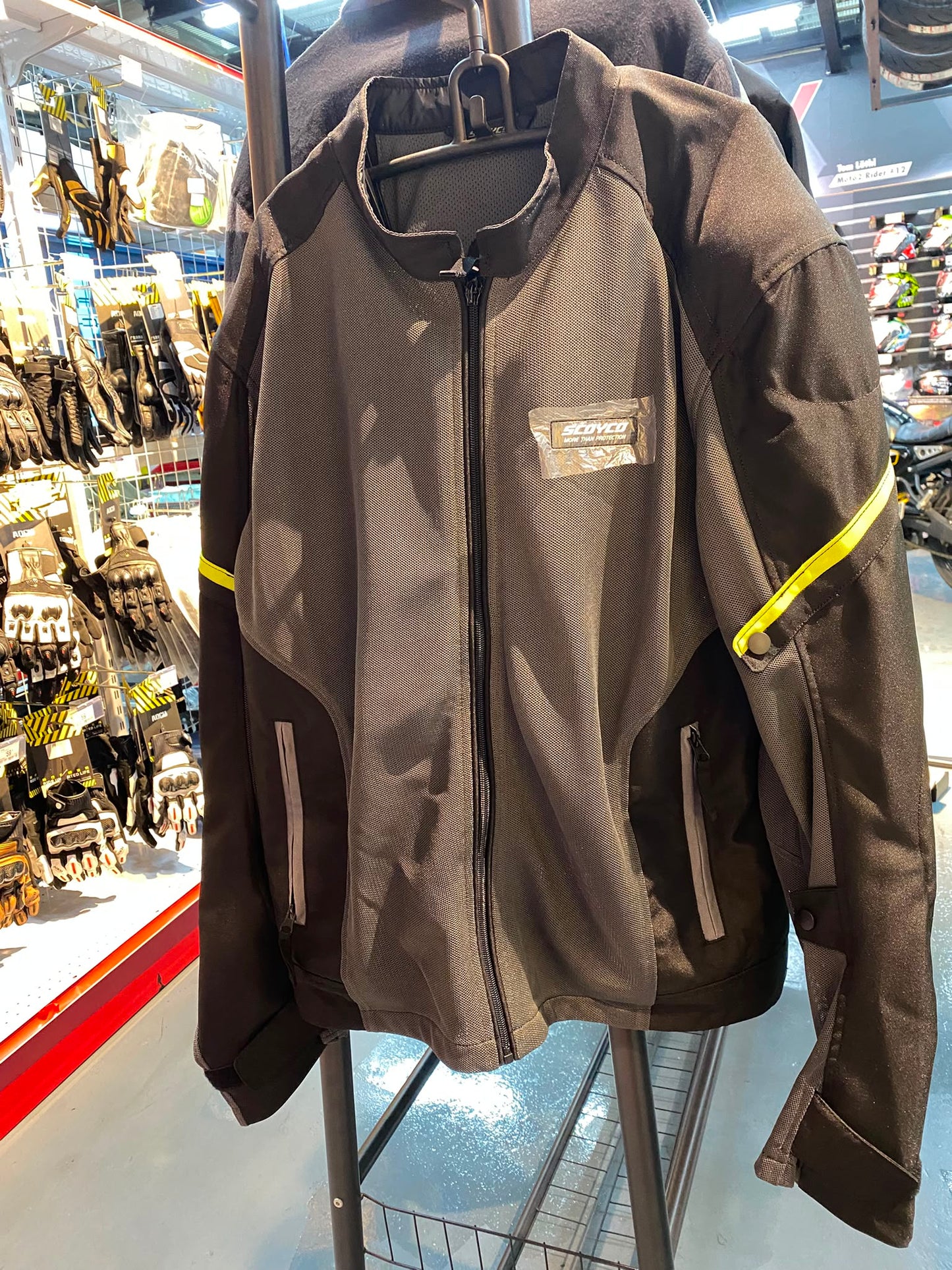 SCOYCO Motorcycle Riding Jacket - JK293